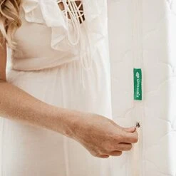 Newton Baby Crib Mattress And Mattress Pad Bundle - 100% Breathable Proven To Reduce Suffocation Risk, 100% Washable, 2-Stage, Non-Toxic Better Than Organic -Delta Children Shop 41PHZpZrISS