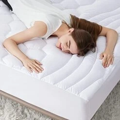 RV King Size Mattress Pad - Soft Cooling Mattress Cover Padded, Quilted Fitted Mattress Protector With 8-21" Deep Pocket, Breathable Fluffy Pillow Top, White, 72x80 Inches -Delta Children Shop 41TRFwqW1OL