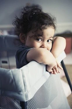 BabyBjörn BABYBJORN Travel Crib Light - Silver + Fitted Sheet Bundle Pack 16 BabyBjörn BABYBJORN Travel Crib Light - Silver + Fitted Sheet Bundle Pack -Delta Children Shop 41aczEQeXXL