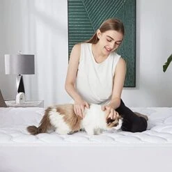 RV King Size Mattress Pad - Soft Cooling Mattress Cover Padded, Quilted Fitted Mattress Protector With 8-21" Deep Pocket, Breathable Fluffy Pillow Top, White, 72x80 Inches -Delta Children Shop 41eO2R7kX7L