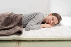 Japanese Traditional Igusa (Rush Grass) Tatami Floor MattressTatami Mat, Twin XL. Made In Japan -Delta Children Shop 41s2p9bSC3L