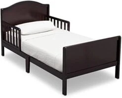 Delta Children Bennett Wood Toddler Bed - Greenguard Gold Certified, Grey -Delta Children Shop 41s7xD9b62L. AC