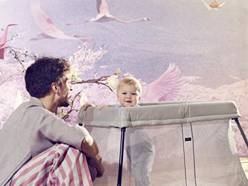 BabyBjörn BABYBJORN Travel Crib Light - Silver + Fitted Sheet Bundle Pack 8 BabyBjörn BABYBJORN Travel Crib Light - Silver + Fitted Sheet Bundle Pack - Image 6