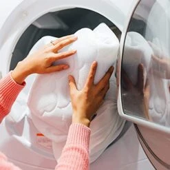 Newton Baby Crib Mattress And Mattress Pad Bundle - 100% Breathable Proven To Reduce Suffocation Risk, 100% Washable, 2-Stage, Non-Toxic Better Than Organic -Delta Children Shop 51TLJYMpdiS